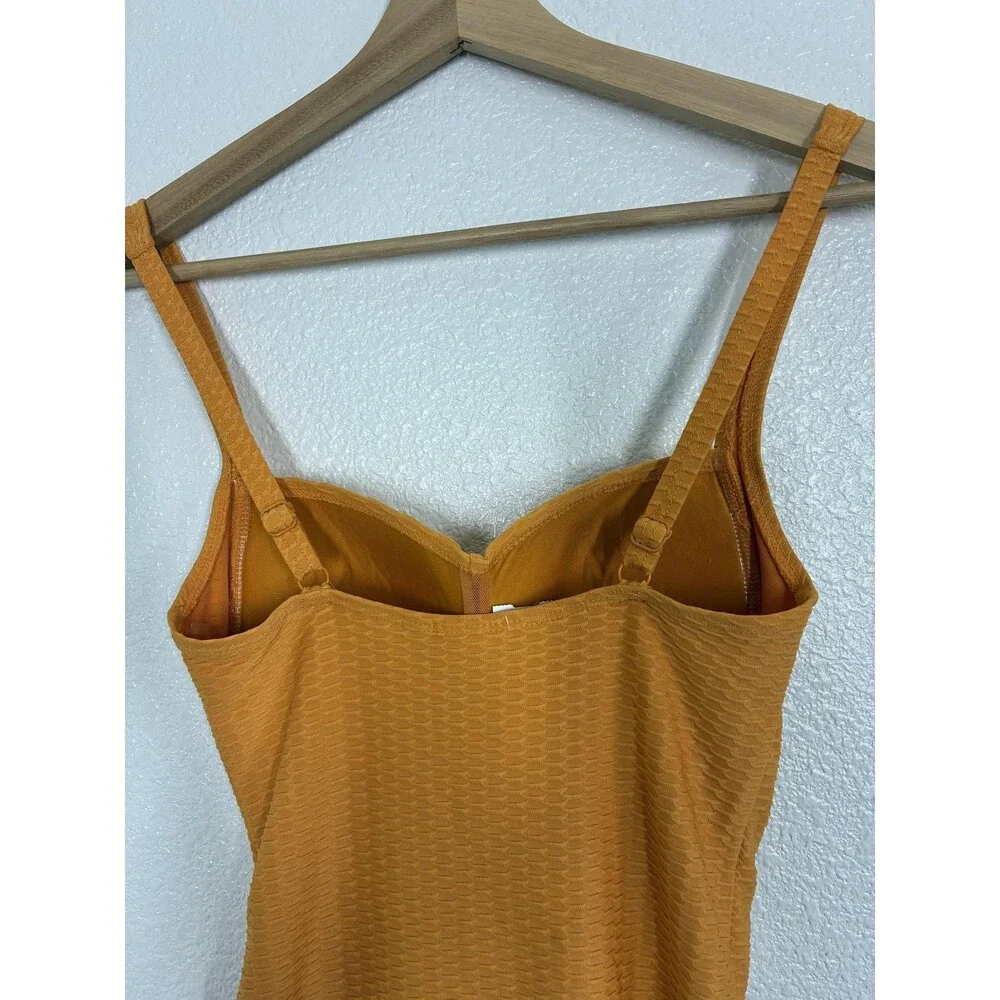 Nip Tuck Swim One Piece Swimsuit Womens 4 Orange Textured Ruched Tank Padded